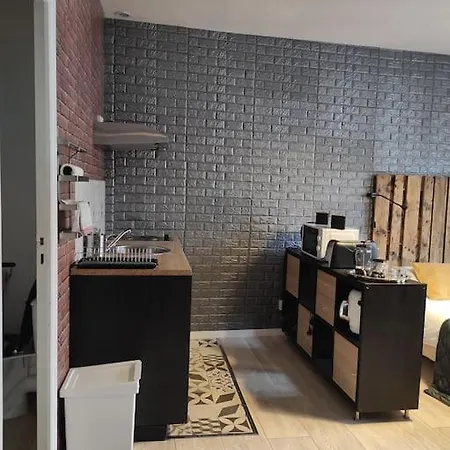 Vintage Beauvoisine Apartment